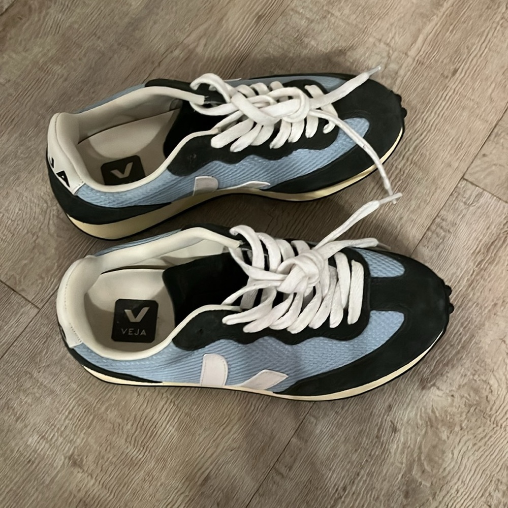 Veja Branco Blue